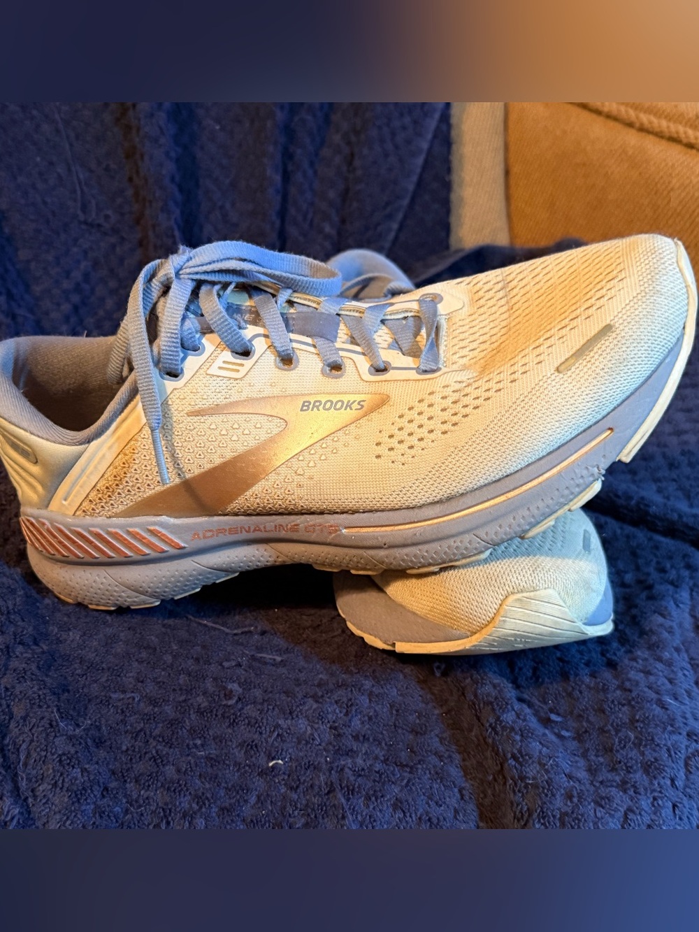 Brooks Women's Athletic Shoes in Light tan and light purple
